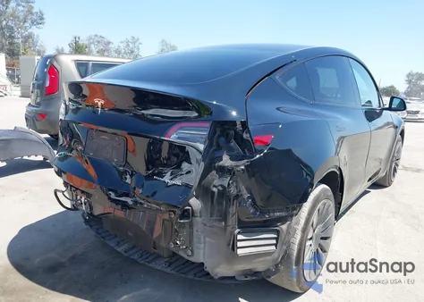 2023 Tesla Model Y Awd/Long Range Dual Motor All-Wheel Drive from USA, damaged, VIN 7SAYGDEE3PF886906